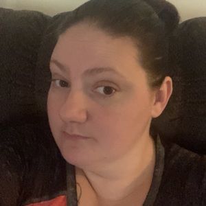 Meet your Posher, Junella